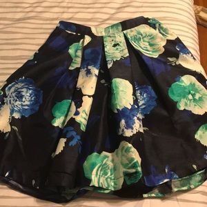 floral dress. homecoming/formal. mid thigh range